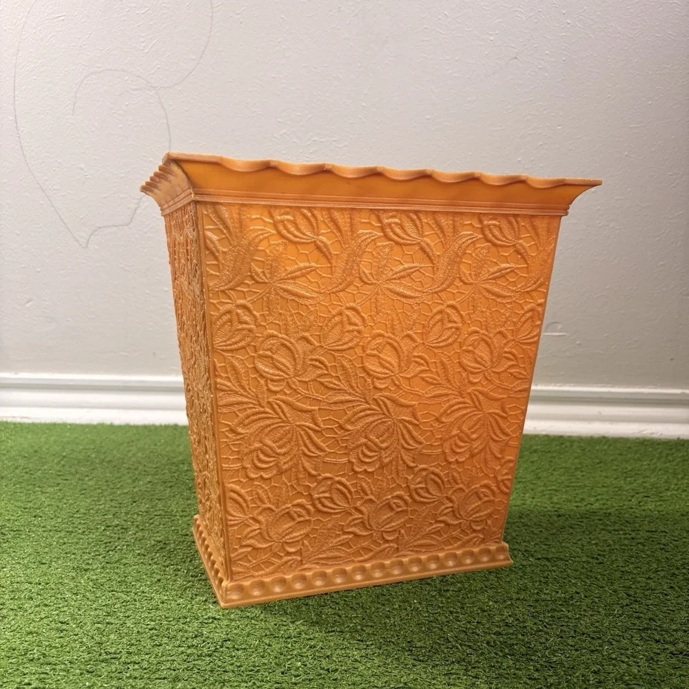 Vtg Max Klein Gold Lace Trash Can MCM Floral Ruffle Plastic Waste Basket Bathrm
